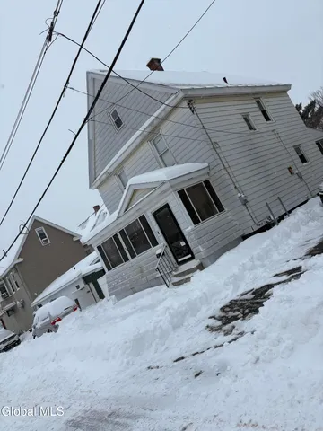 $215,000 | 9 Western Parkway, Schenectady, NY 12304