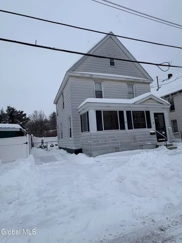 $215,000 | 9 Western Parkway, Schenectady, NY 12304