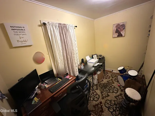 $215,000 | 9 Western Parkway, Schenectady, NY 12304