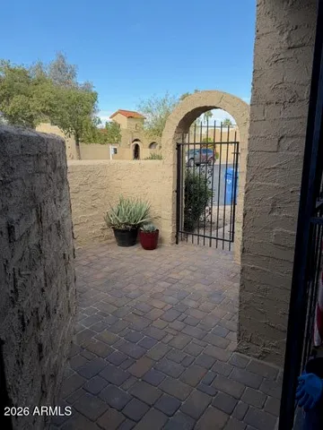 $425,000 | 16646 North 29th Drive, Phoenix, AZ 85053