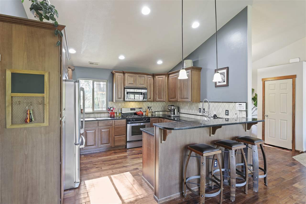 21405 West Blue Heron Road Cheney, WA 99004 - Photo 13 of 39 Gallery Image 13