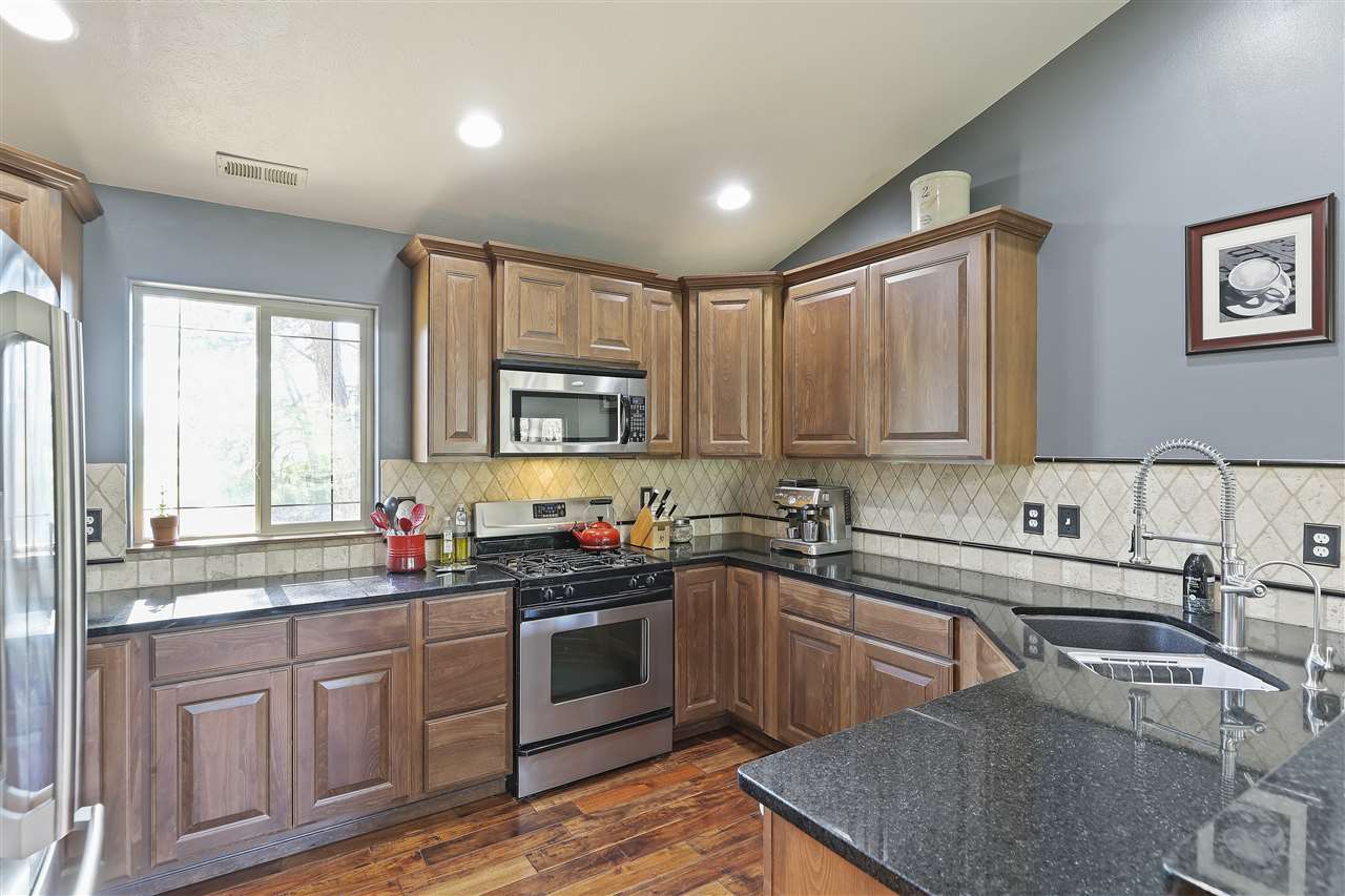21405 West Blue Heron Road Cheney, WA 99004 - Photo 14 of 39 Gallery Image 14