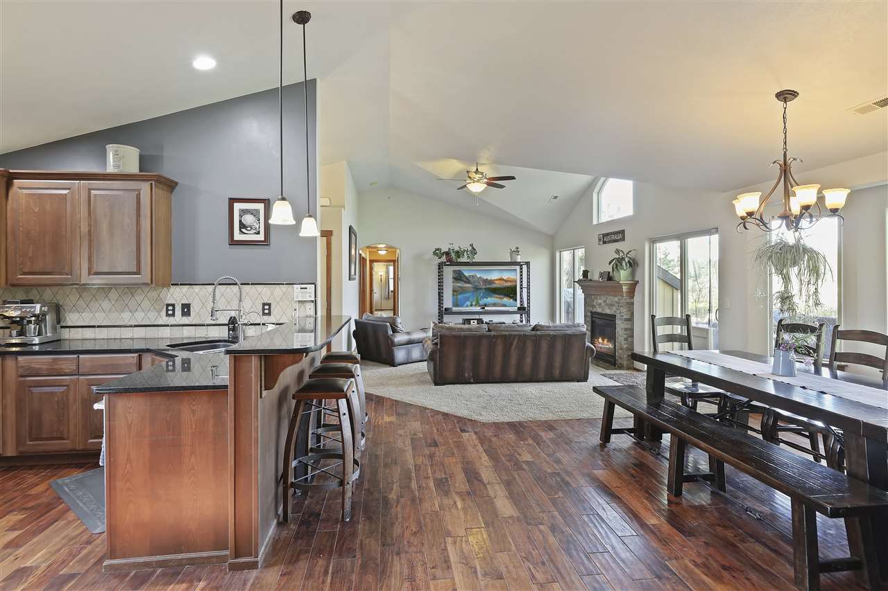 21405 West Blue Heron Road Cheney, WA 99004 - Photo 10 of 39 Gallery Image 10