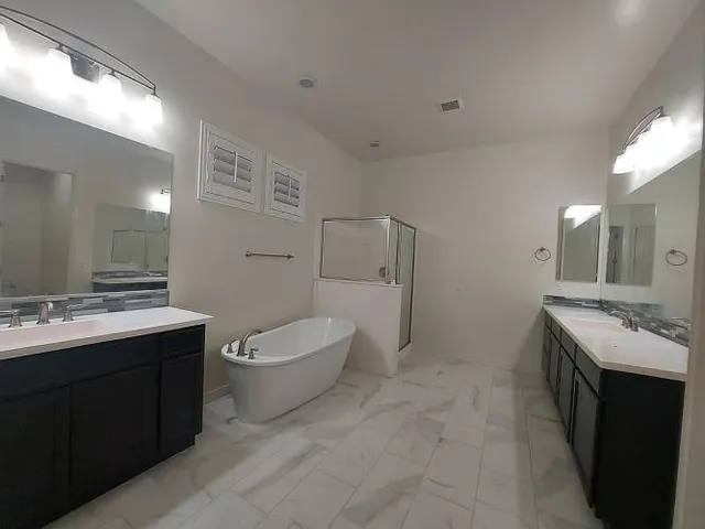 $868,900 | 1073 East Holland Park Drive, Gilbert, AZ 85297