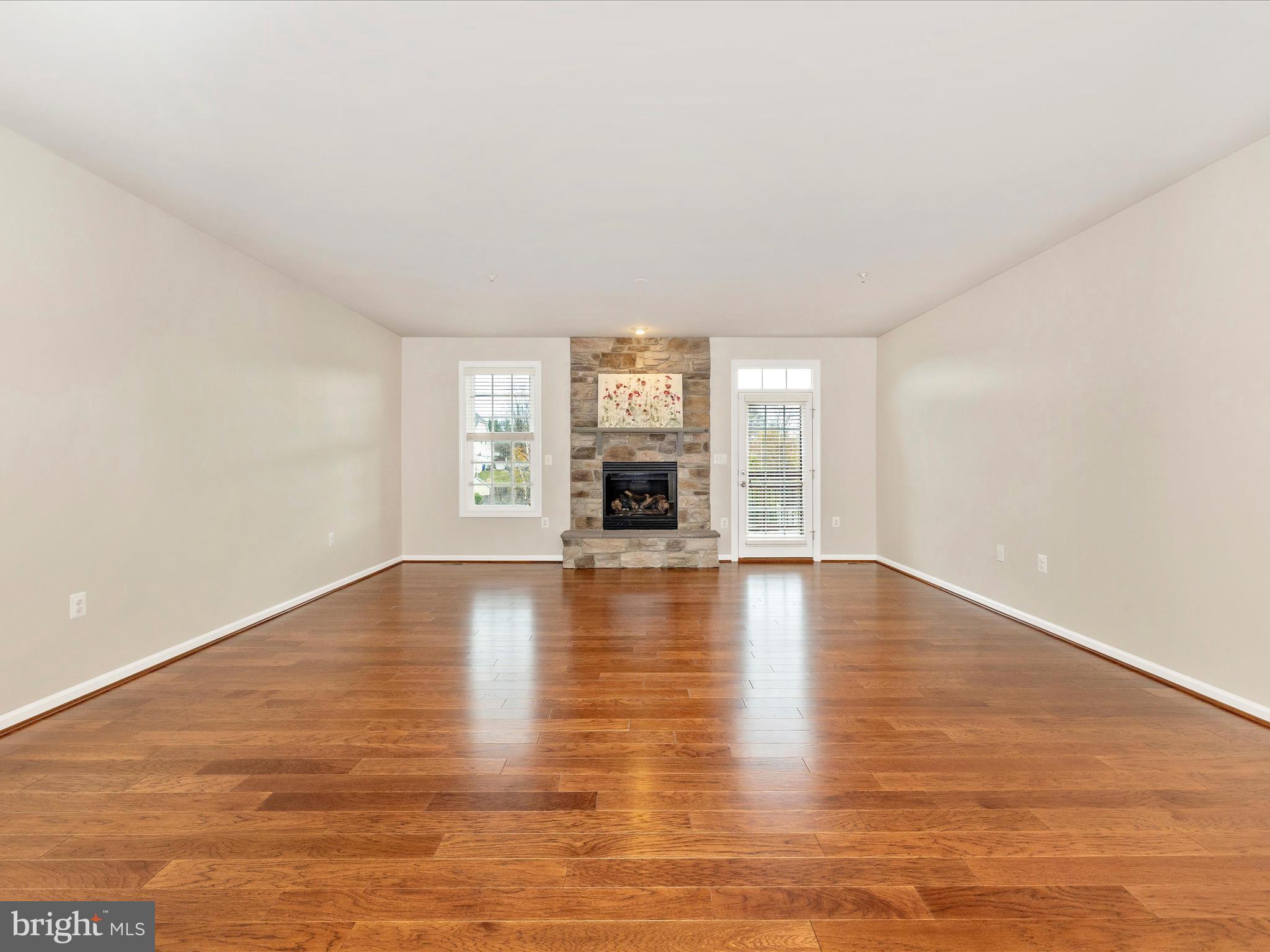 20209 Bupp Road Poolesville, MD 20837 - Photo 22 of 78 Great Room
