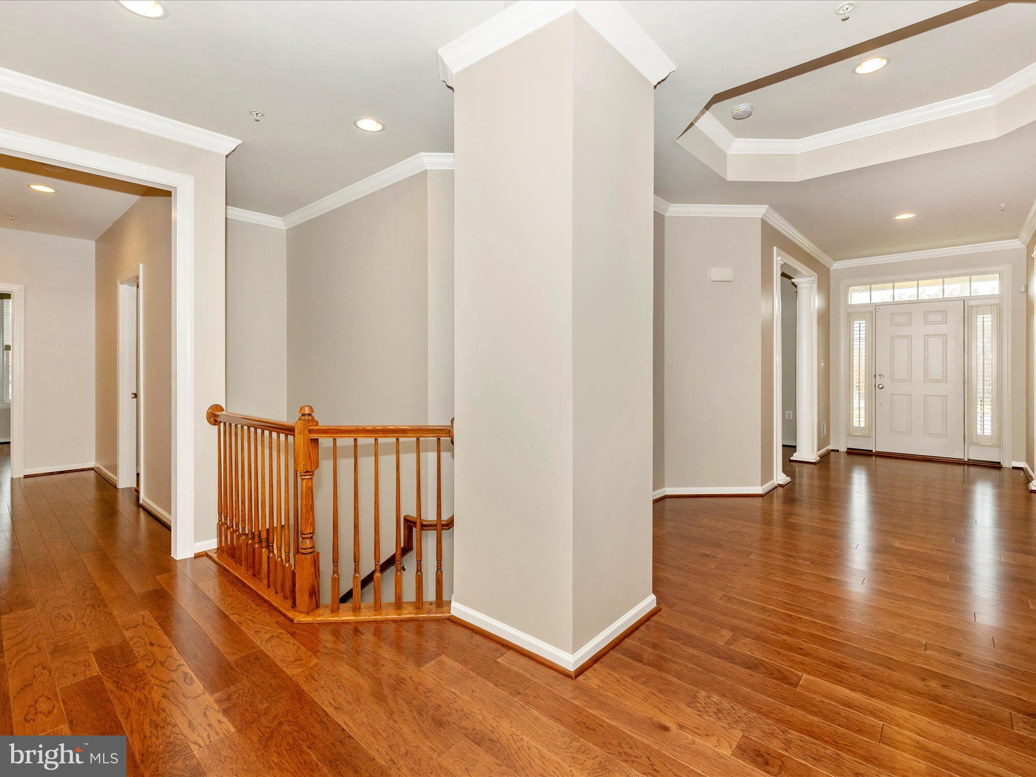 20209 Bupp Road Poolesville, MD 20837 - Photo 25 of 78 Hallway