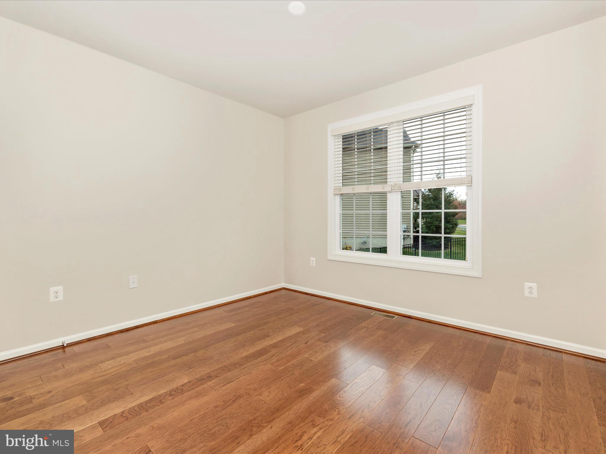 20209 Bupp Road Poolesville, MD 20837 - Photo 36 of 78 Bedroom 3