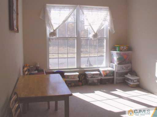 27 Champlain Road Monmouth Junction, NJ 08852 - Photo 5 of 8 Gallery Image 5