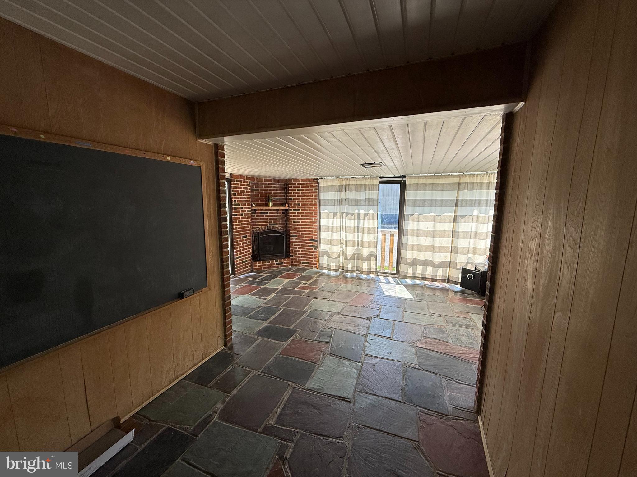 1165 North Tuckahoe Road Williamstown, NJ 08094 - Photo 3 of 5 Attached porch/patio
