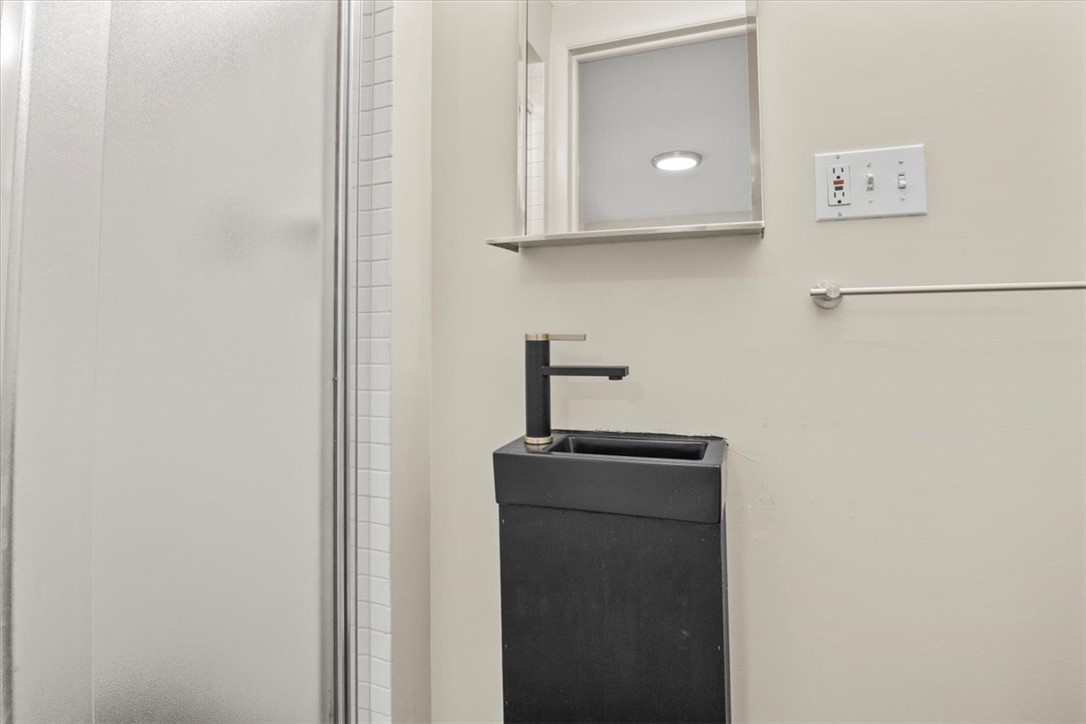 329 South Winton Road Rochester, NY 14610 - Photo 26 of 36