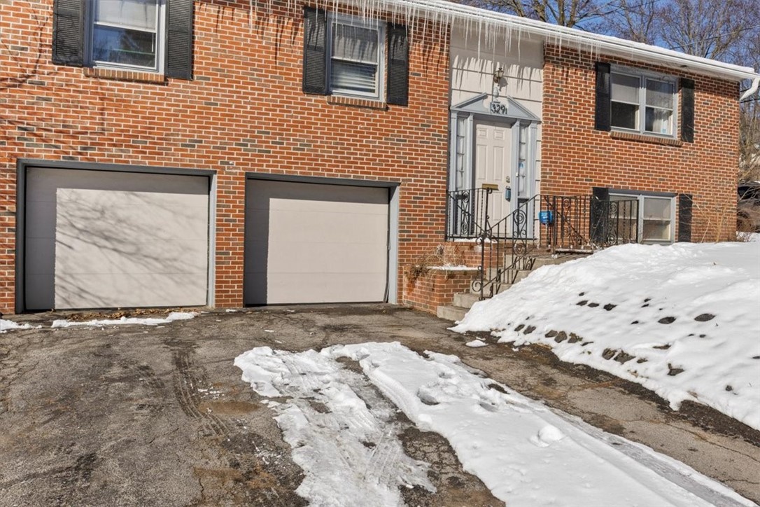 329 South Winton Road Rochester, NY 14610 - Photo 4 of 36