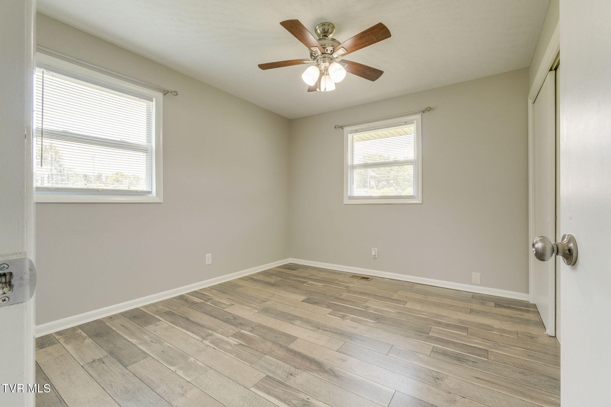 660 Way Cross Road Church Hill, TN 37642 - Photo 21 of 30 021