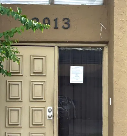 a close view of door