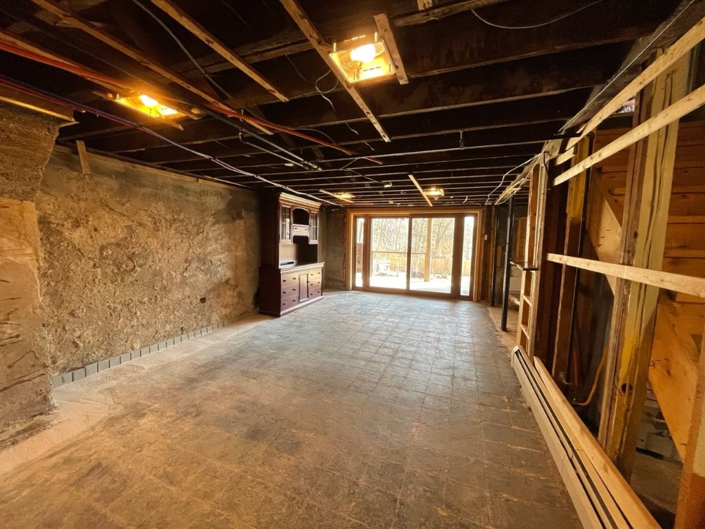3802 Country Club Road Endwell, NY 13760 - Photo 13 of 31 Gallery Image 13