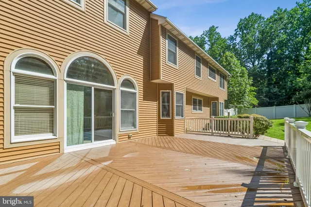 a view of a house with a big yard