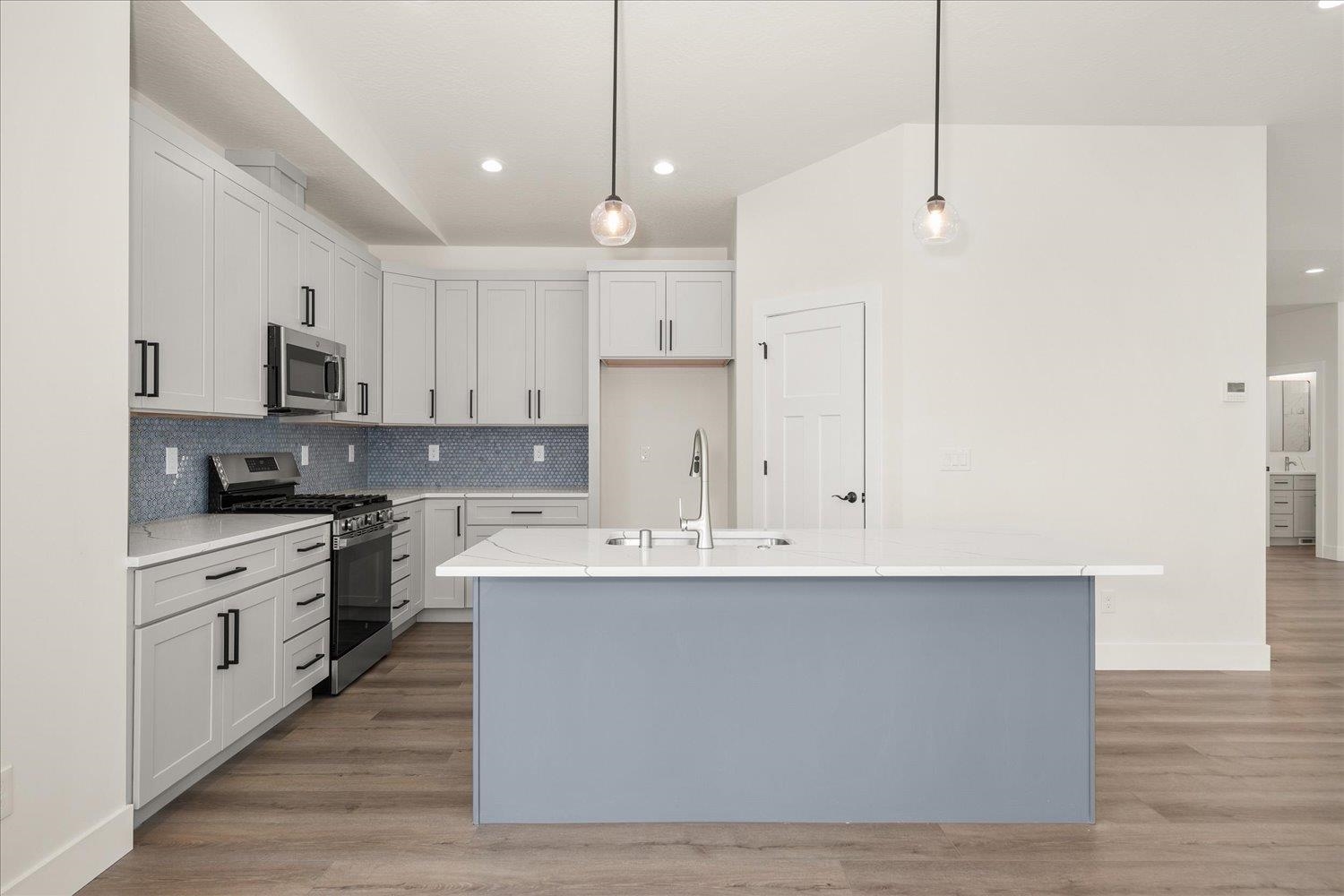 4217 West Tolliver Court Spokane, WA 99208 - Photo 10 of 39