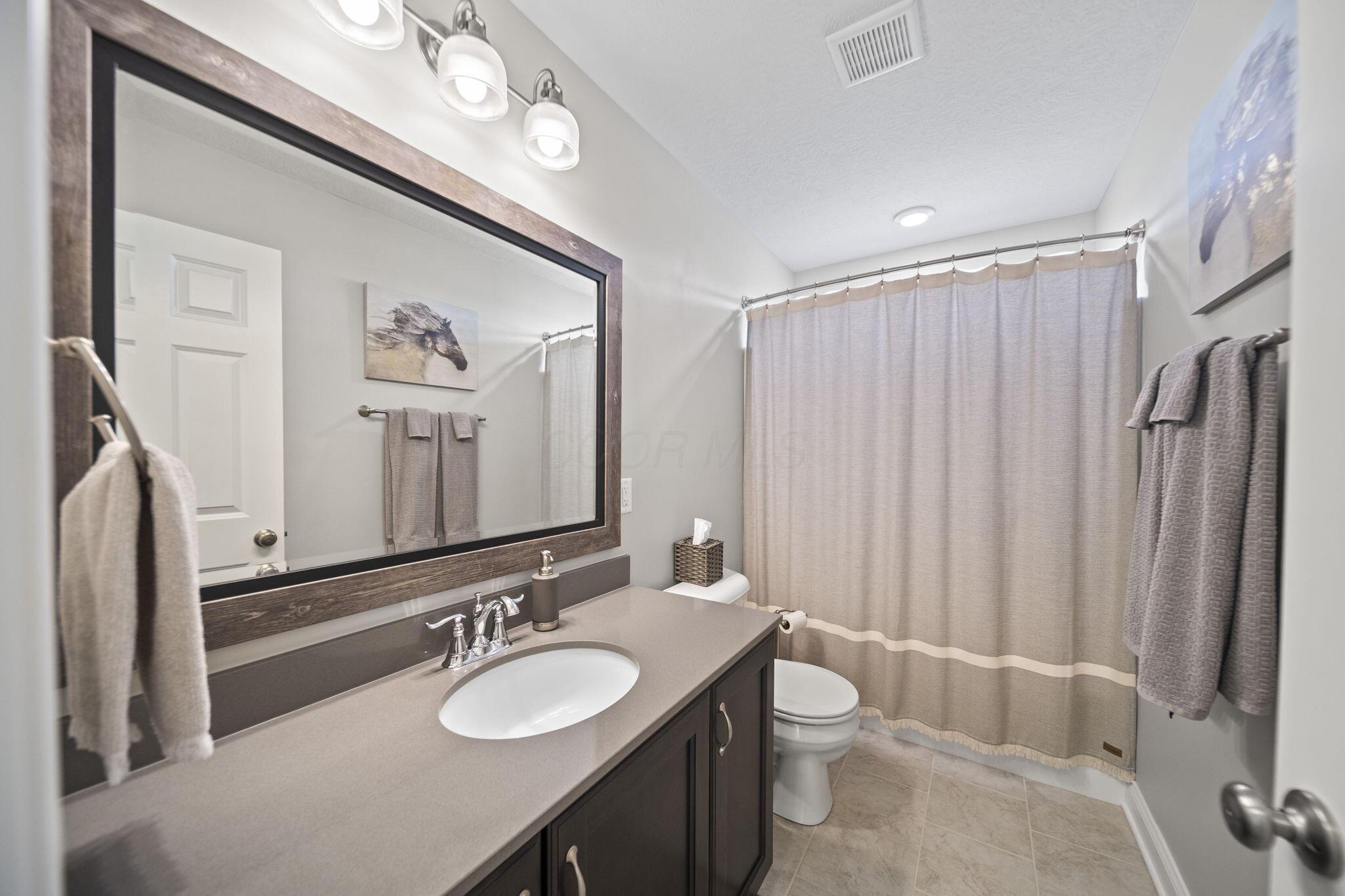21746 Winstead Road Circleville, OH 43113 - Photo 54 of 99 guest bath up