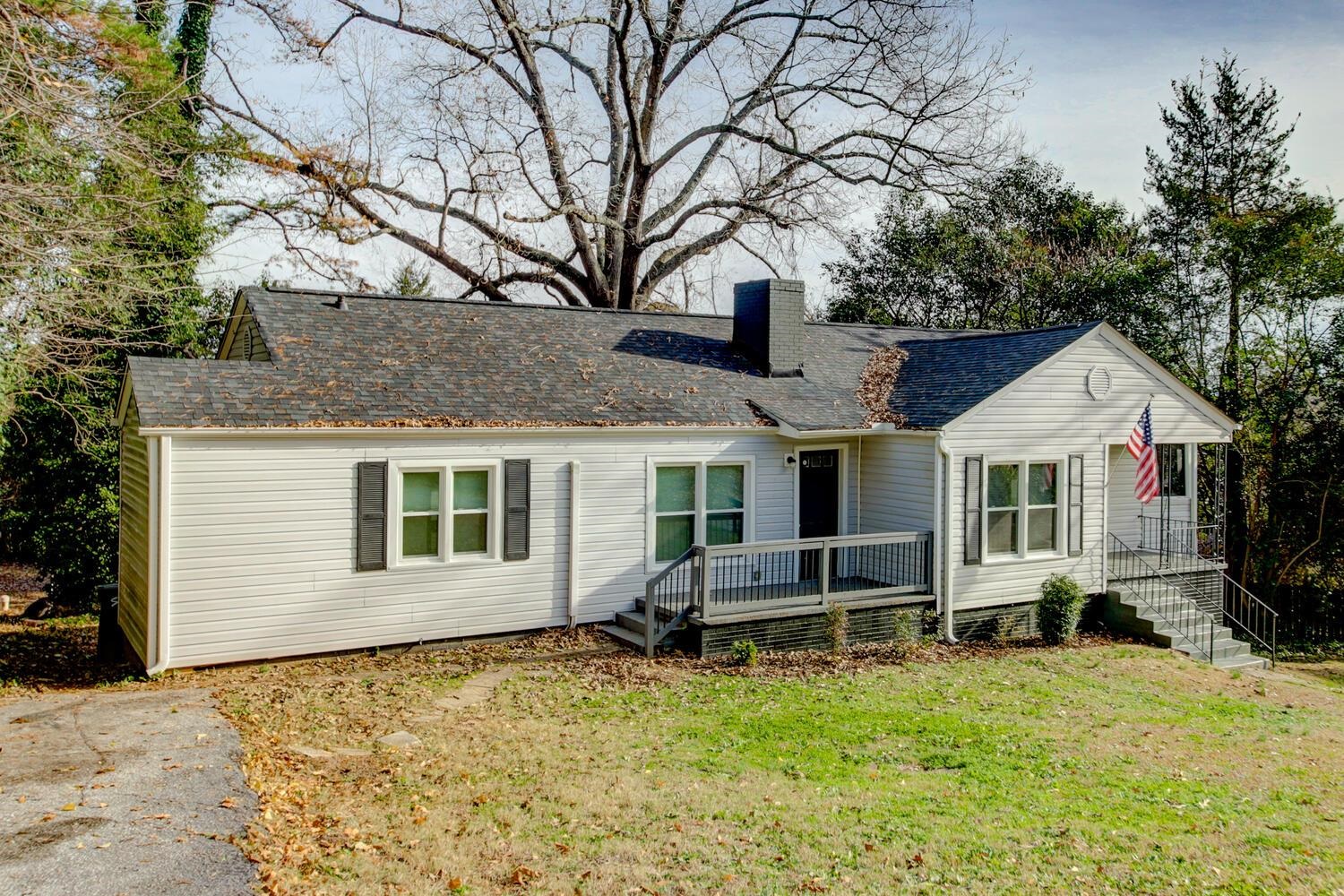 183 North Highpoint Road Spartanburg, SC 29301 - Photo 15 of 29