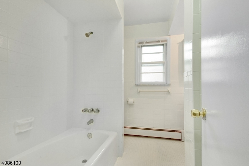 26 Rawley Place Millburn, NJ 07041 - Photo 10 of 25