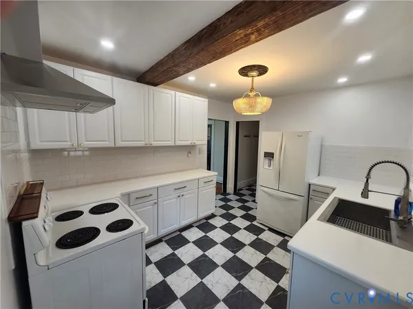 $2,250 | 4810 Grove Avenue, Unit A, Richmond, VA 23226