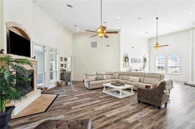 $725,000 | 30222 North Dixie Ranch Road, Lacombe, LA 70445