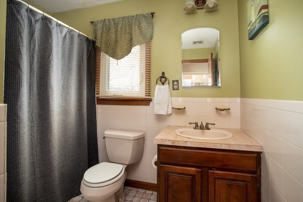 980 Wilson Road, Unit 3C Fall River, MA 02720 - Photo 12 of 25 Gallery Image 12