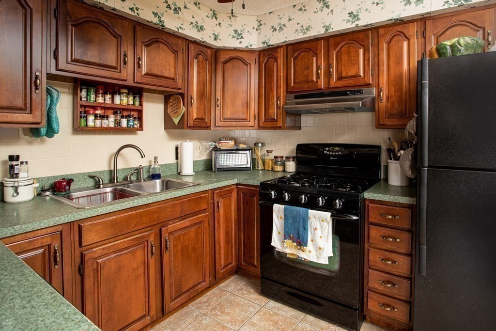 980 Wilson Road, Unit 3C Fall River, MA 02720 - Photo 7 of 25 Gallery Image 7