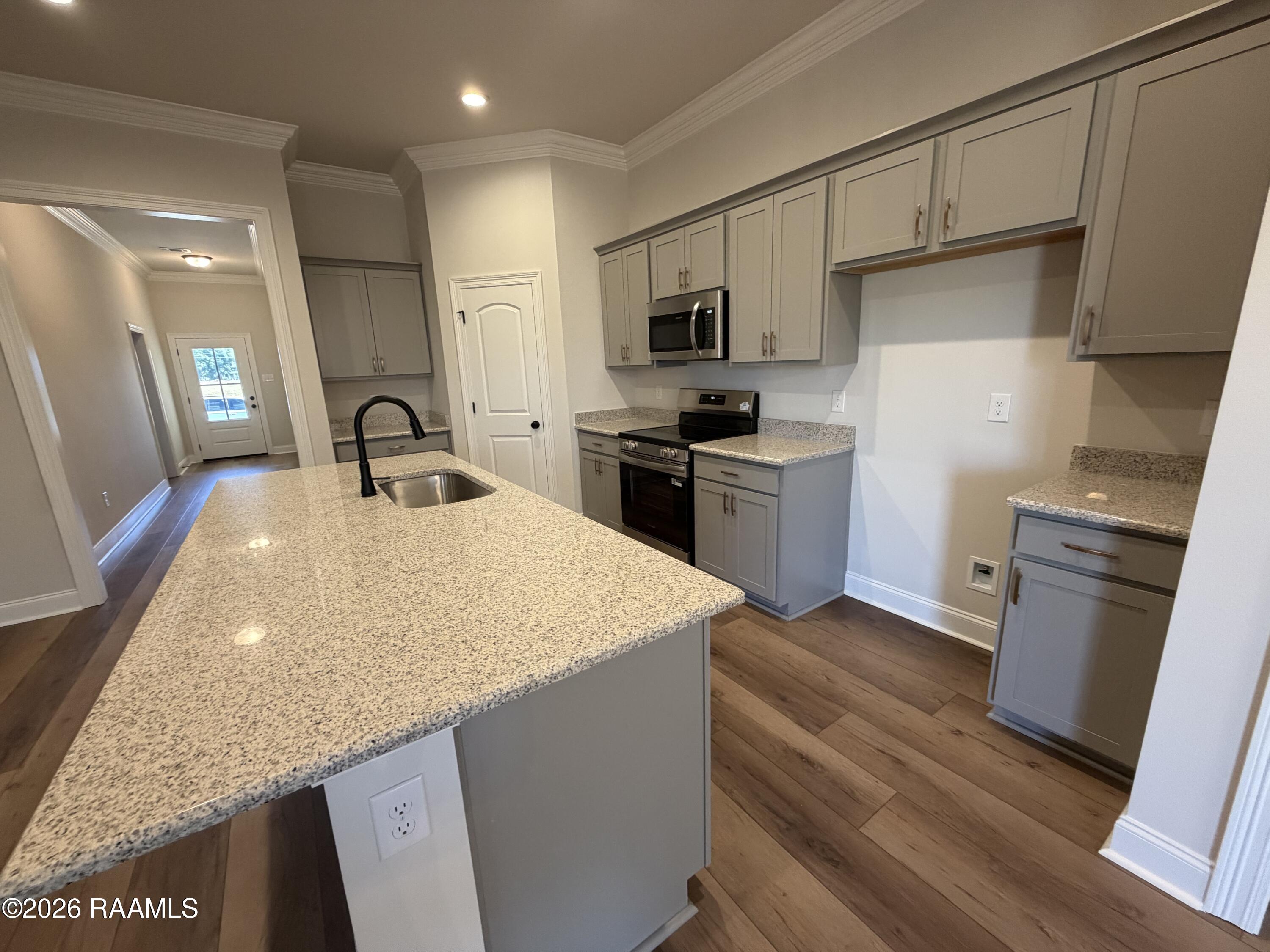 202 Mastermind Youngsville, LA 70592 - Photo 3 of 7 KITCHEN