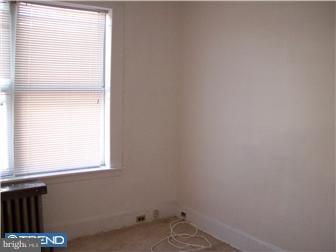 2230 Manor Road Upper Darby, PA 19082 - Photo 7 of 12