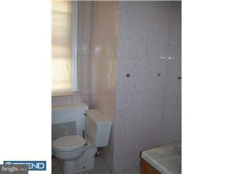 2230 Manor Road Upper Darby, PA 19082 - Photo 10 of 12