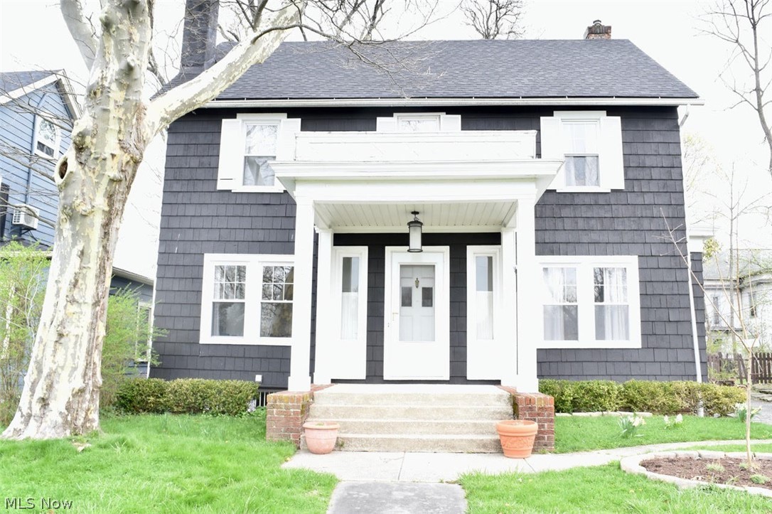 3181 Scarborough Road Cleveland, OH 44118 - Photo 2 of 27 Gallery Image 2