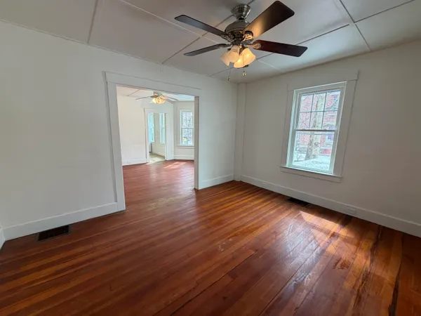 $2,200 | 78 Central Street, Brattleboro, VT 05301