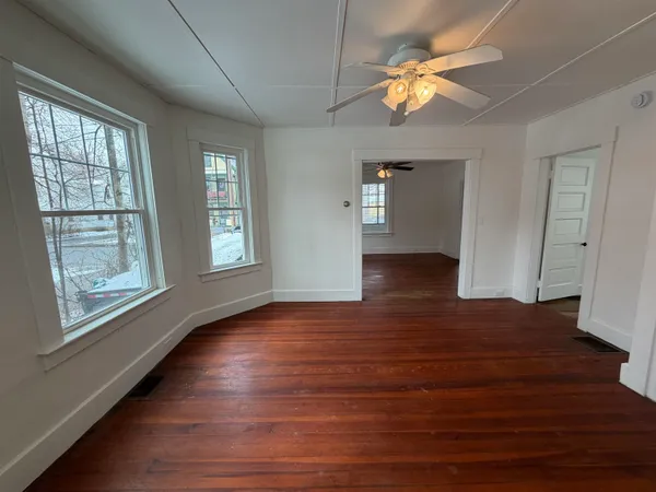 $2,200 | 78 Central Street, Brattleboro, VT 05301