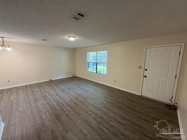 $550,000 | 2881 East Johnson Avenue, Pensacola, FL 32514