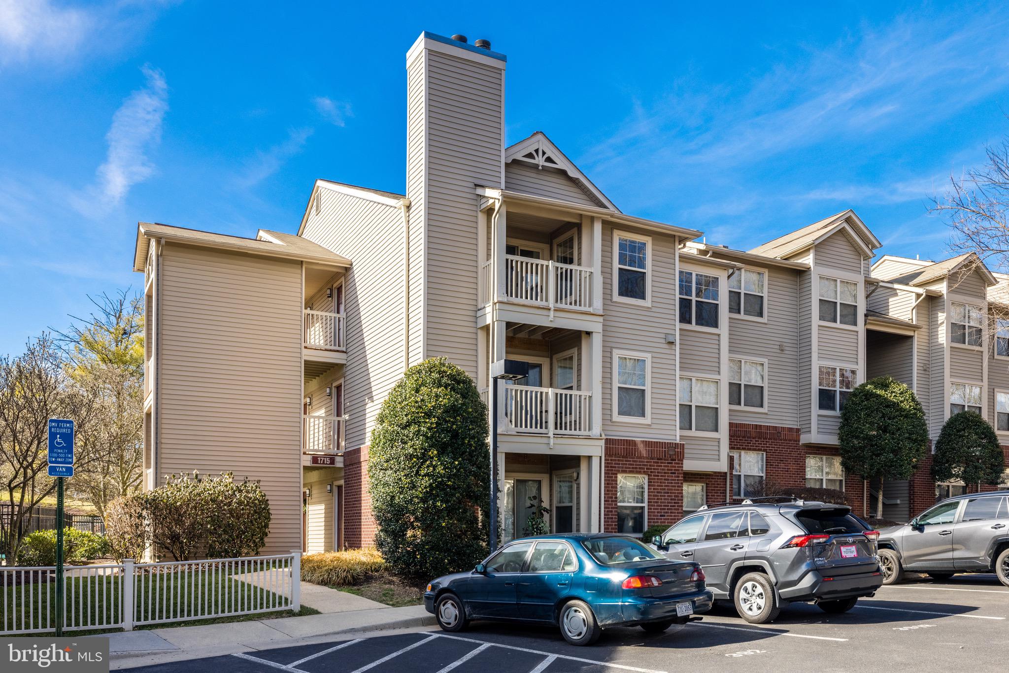 1715 Ascot Way, Unit 1715F Reston, VA 20190 - Photo 2 of 36