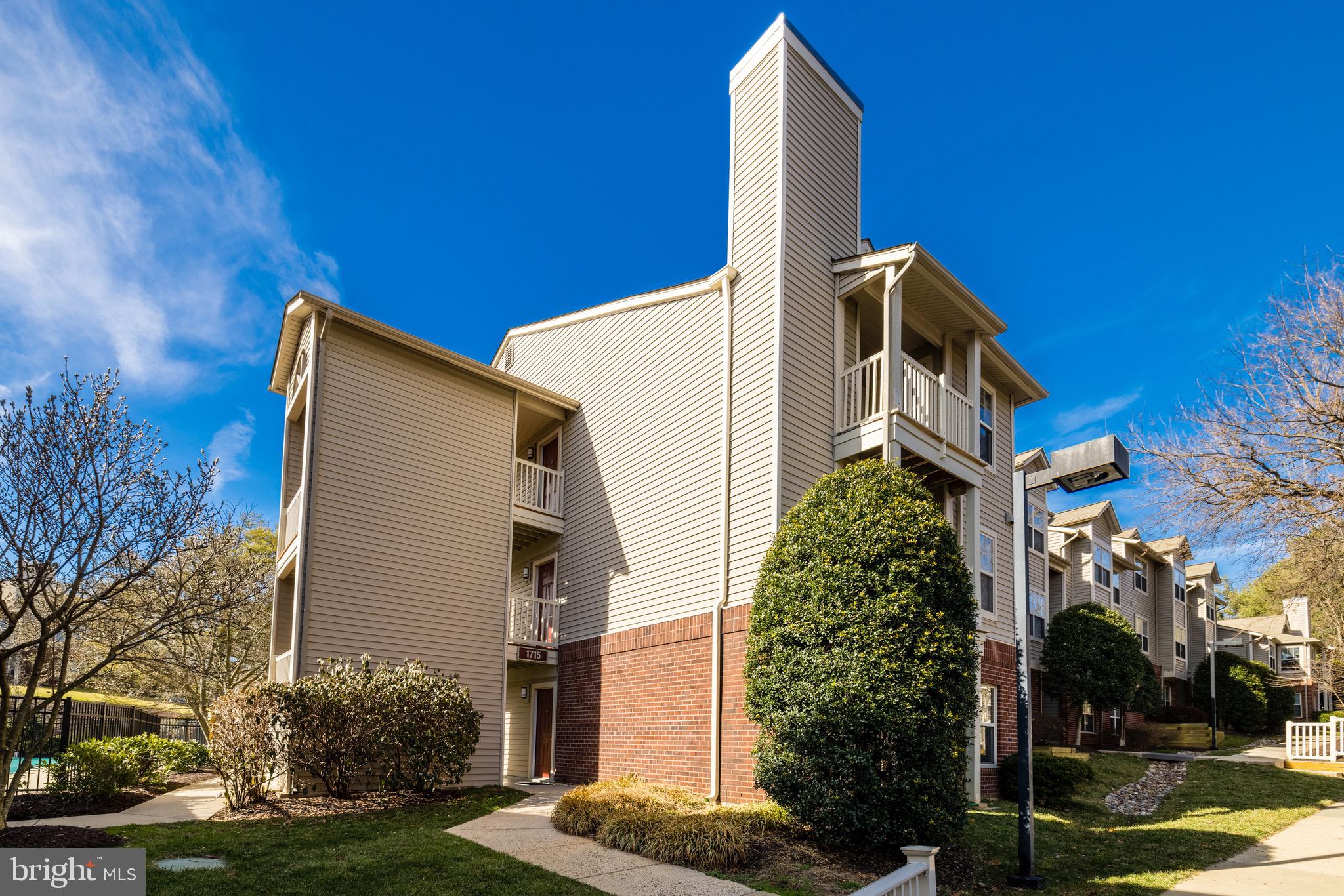 1715 Ascot Way, Unit 1715F Reston, VA 20190 - Photo 3 of 36