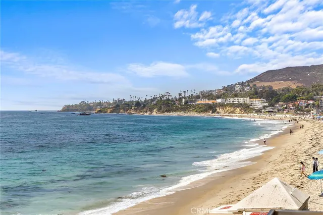 $5,400 | 609 Sleepy Hollow Lane, Unit 18, Laguna Beach, CA 92651