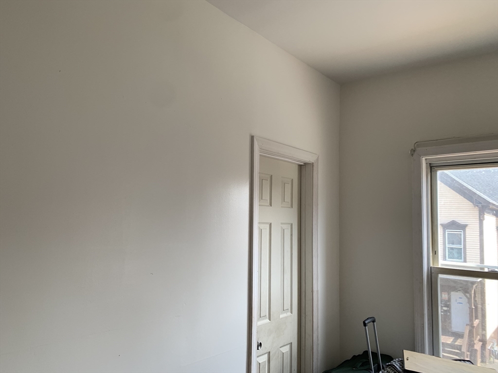 128 Austin Street Worcester, MA 01609 - Photo 11 of 30