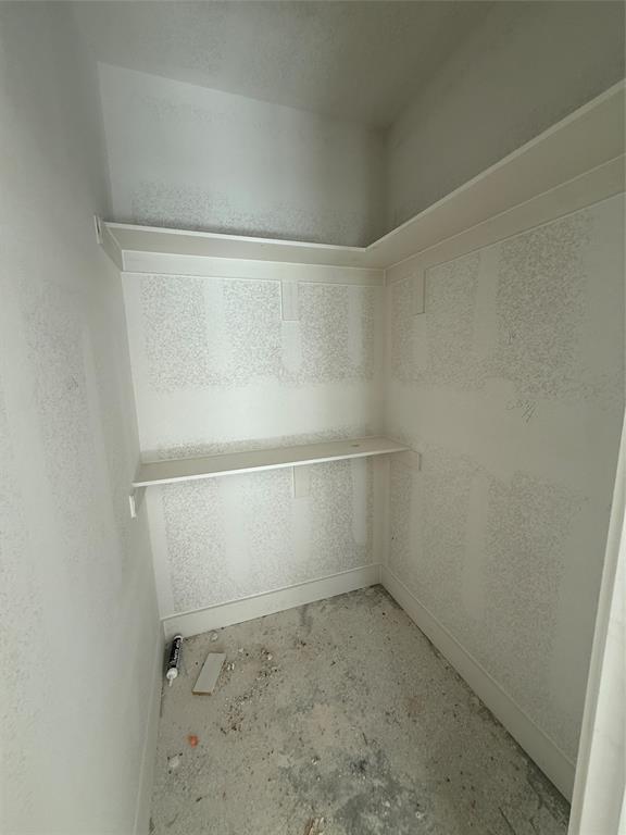 317 Jonny Boy Way Springtown, TX 76082 - Photo 24 of 34 Guest Bedroom #1 Closet