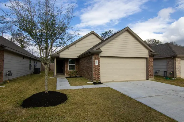 $1,665 | 3281 East Chunk Drive, Conroe, TX 77301