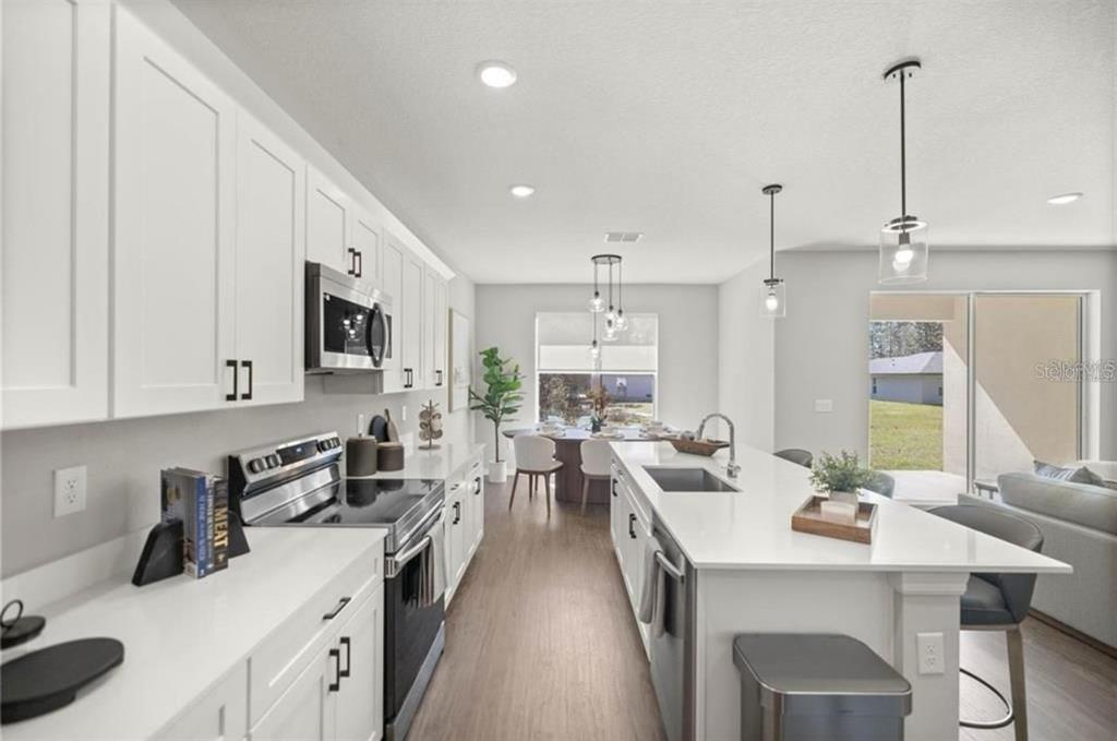 8703 Southwest 135th Place Ocala, FL 34473 - Photo 3 of 17