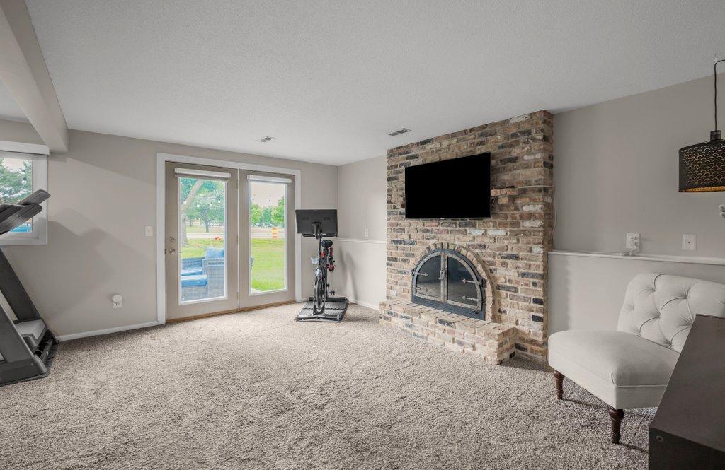 6942 Ives Lane North Maple Grove, MN 55369 - Photo 11 of 21