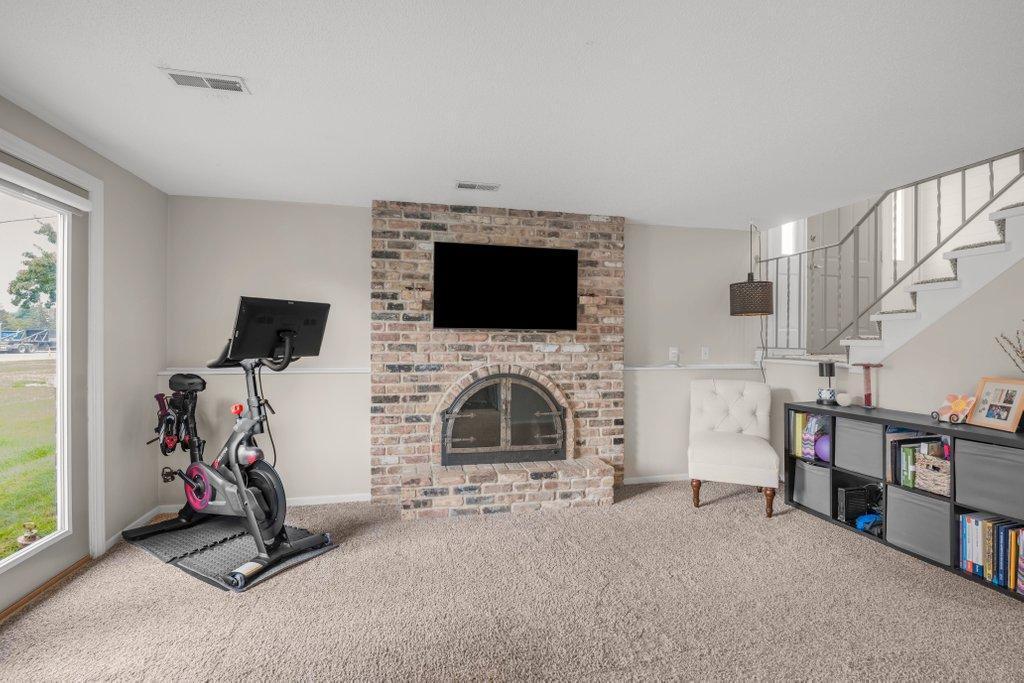 6942 Ives Lane North Maple Grove, MN 55369 - Photo 12 of 21