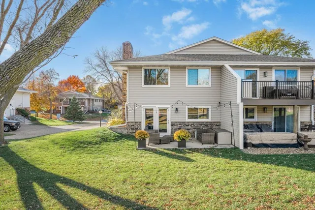 $274,900 | 6942 Ives Lane North, Maple Grove, MN 55369