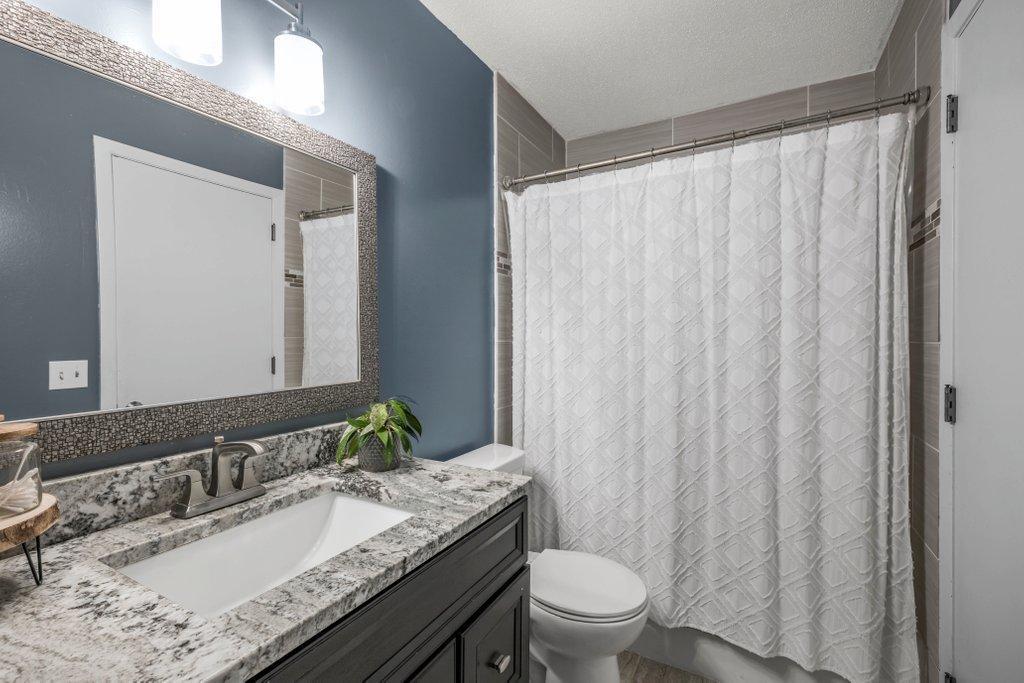 6942 Ives Lane North Maple Grove, MN 55369 - Photo 9 of 21