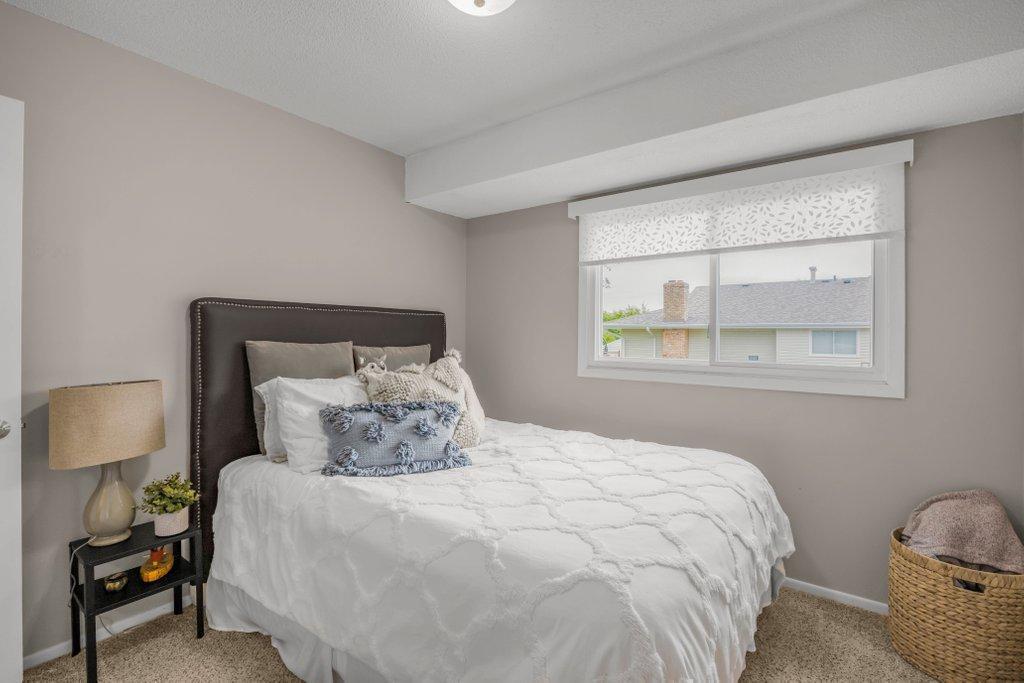 6942 Ives Lane North Maple Grove, MN 55369 - Photo 10 of 21