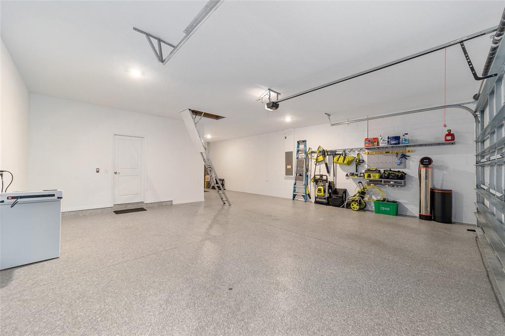7233 Southwest 64th St Road Ocala, FL 34474 - Photo 41 of 48 a view of a garage
