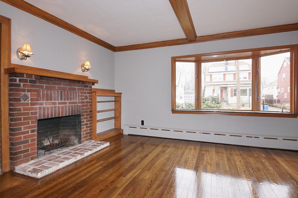 90 Beal Road Waltham, MA 02453 - Photo 4 of 27