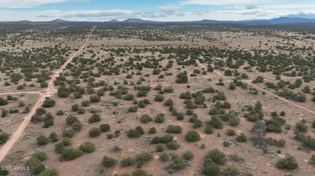a view of a sky view