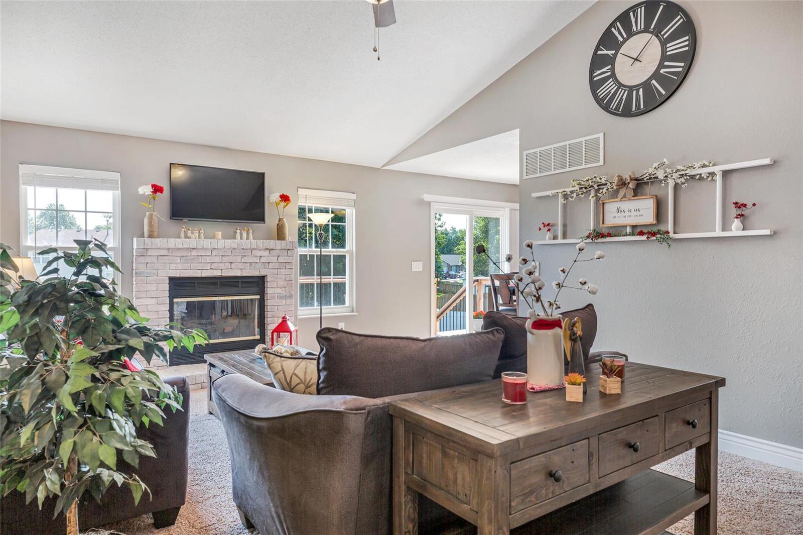613 Copper Line Road Maryville, IL 62062 - Photo 3 of 41 Gallery Image 3